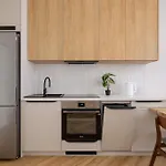 Stylish In A Modern Development 800 M From Spodek By Renters Apartment