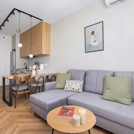 Stylish In A Modern Development 800 M From Spodek By Renters Appartement *