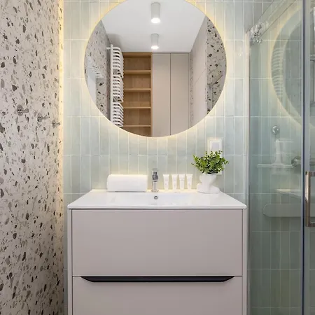 Stylish In A Modern Development 800 M From Spodek By Renters 公寓 *
